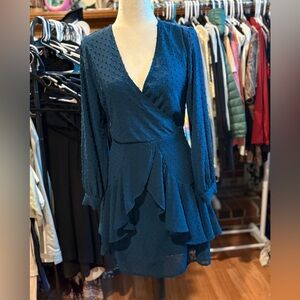 Elegant Blue Long Sleeve Dress